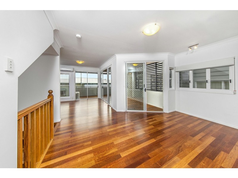 Unit 2/638 Old Cleveland Road, Camp Hill QLD 4152