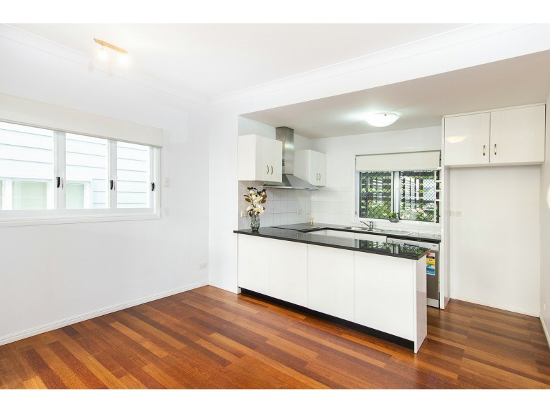 Unit 2/638 Old Cleveland Road, Camp Hill QLD 4152