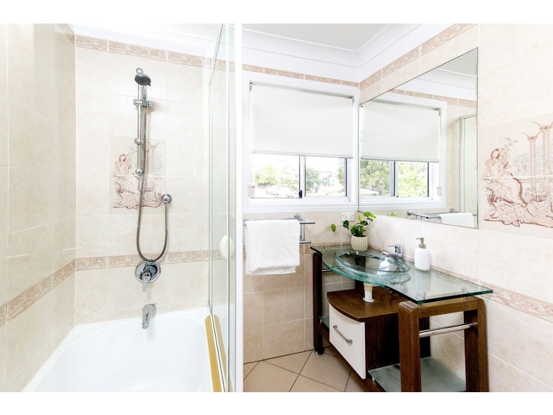 Unit 2/638 Old Cleveland Road, Camp Hill QLD 4152