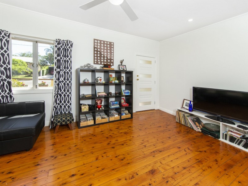 19 Goolara Street, Cannon Hill QLD 4170