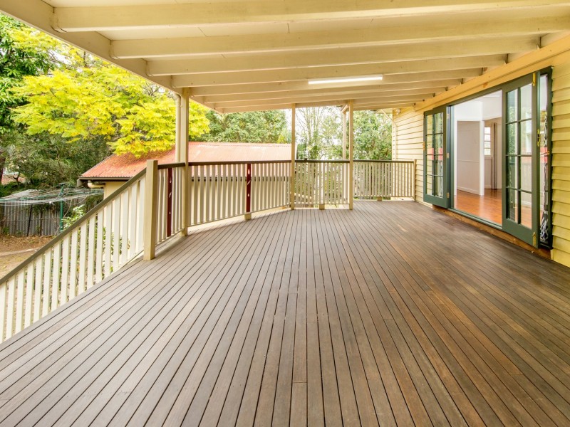 19 Goolara Street, Cannon Hill QLD 4170