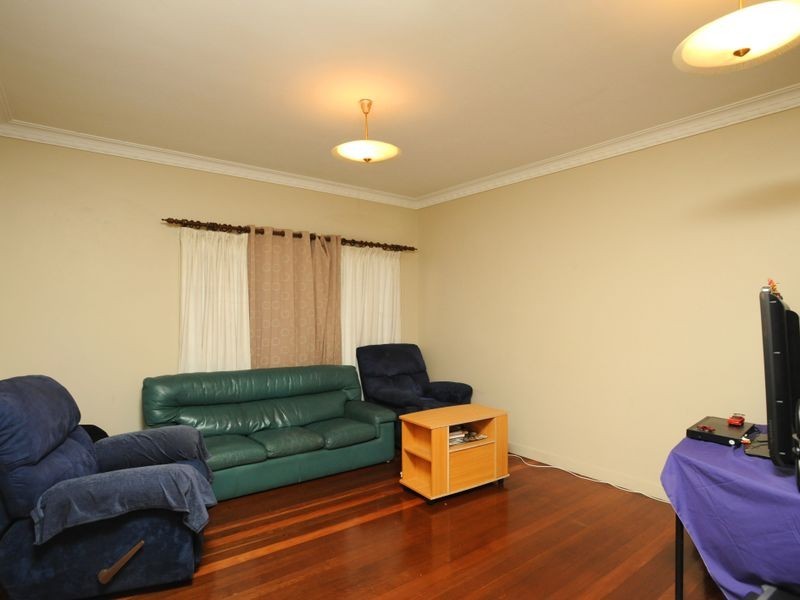 10 Narela Street, Cannon Hill QLD 4170