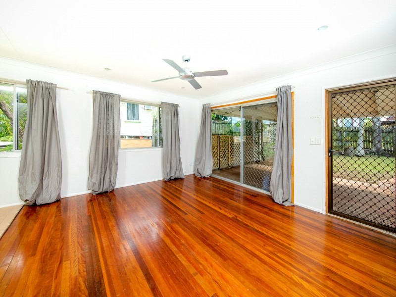 6 Leith Street, Carina QLD 4152