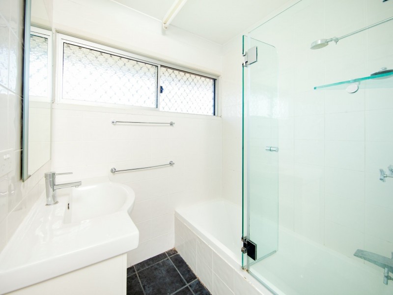 6 Leith Street, Carina QLD 4152