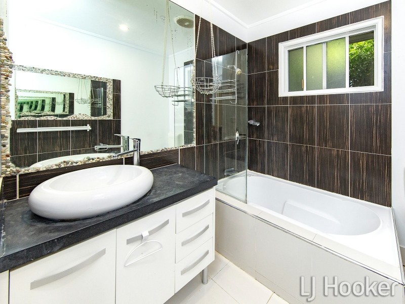 161 Dahlia Street, Cannon Hill QLD 4170