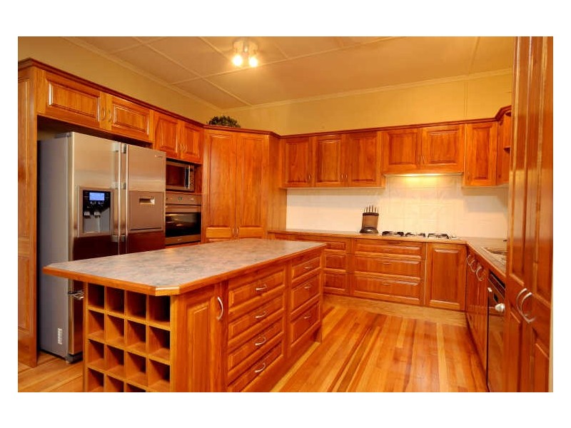 37 Martha Street, Camp Hill QLD 4152