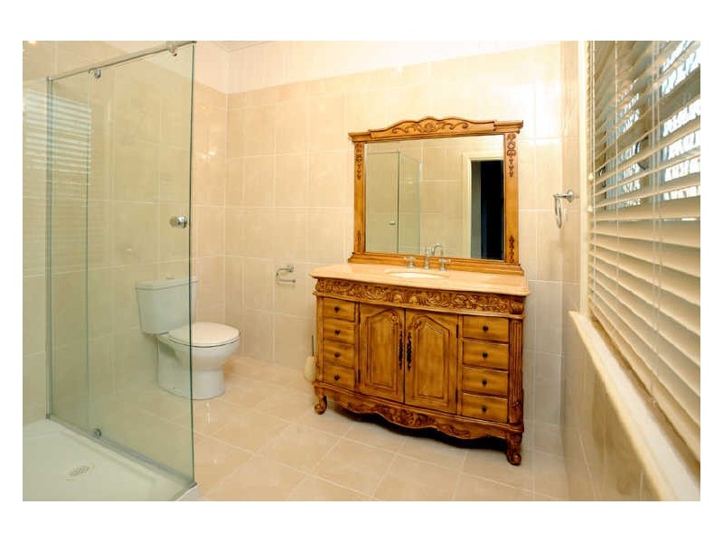 37 Martha Street, Camp Hill QLD 4152