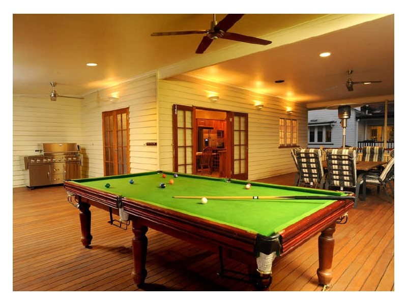 37 Martha Street, Camp Hill QLD 4152