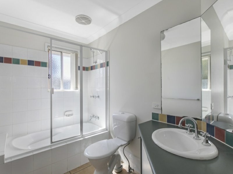 Unit 1/250 Manly Road, Manly West QLD 4179