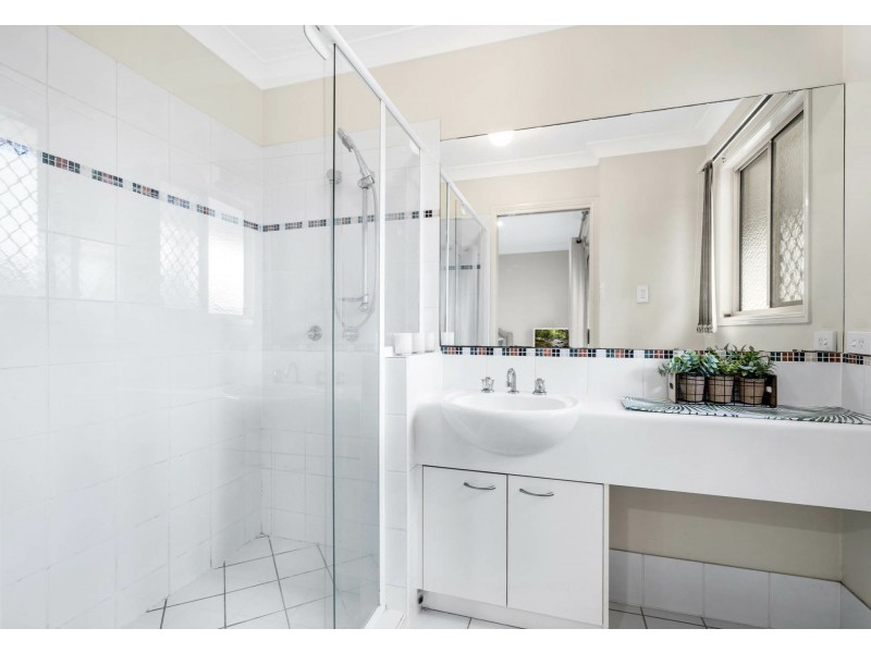 Unit 3/250 Manly Road, Manly West QLD 4179