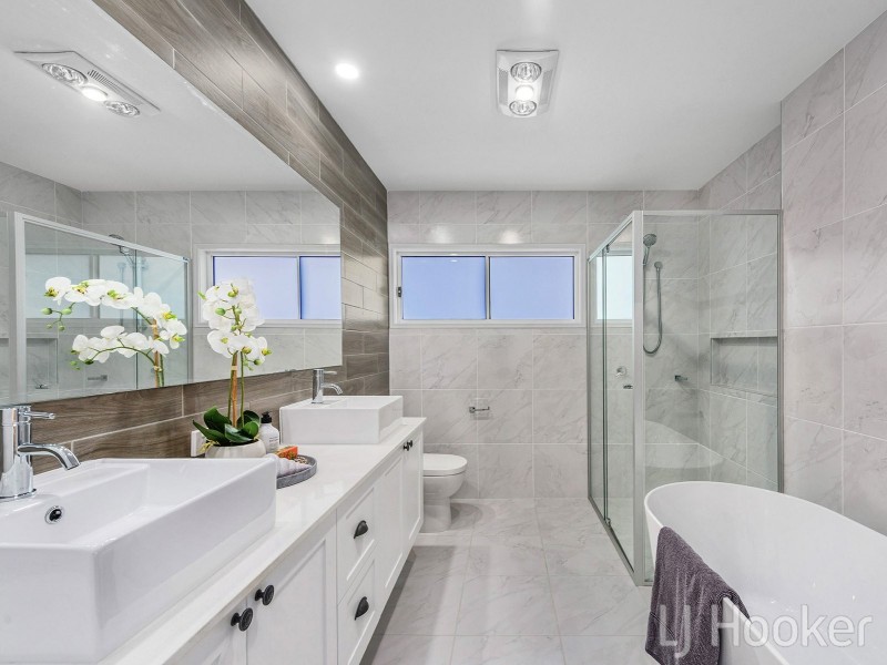 19 Lunga Street, Carina QLD 4152