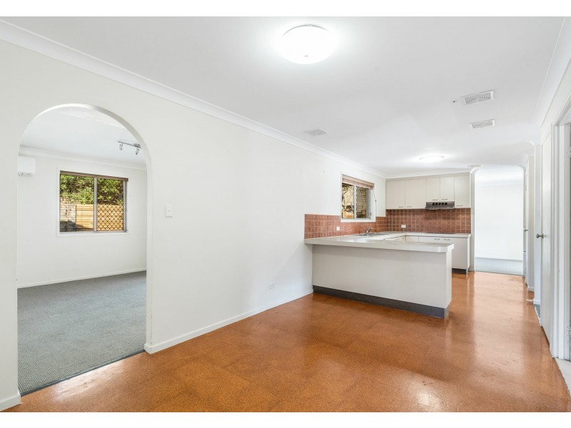 8 Selangor Place, Carina QLD 4152