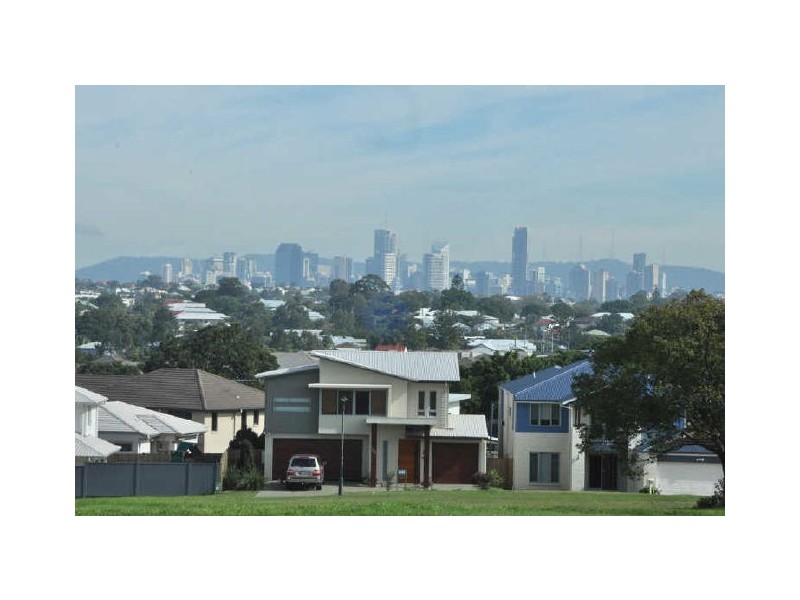 13 Herbert Street, Murarrie QLD 4172