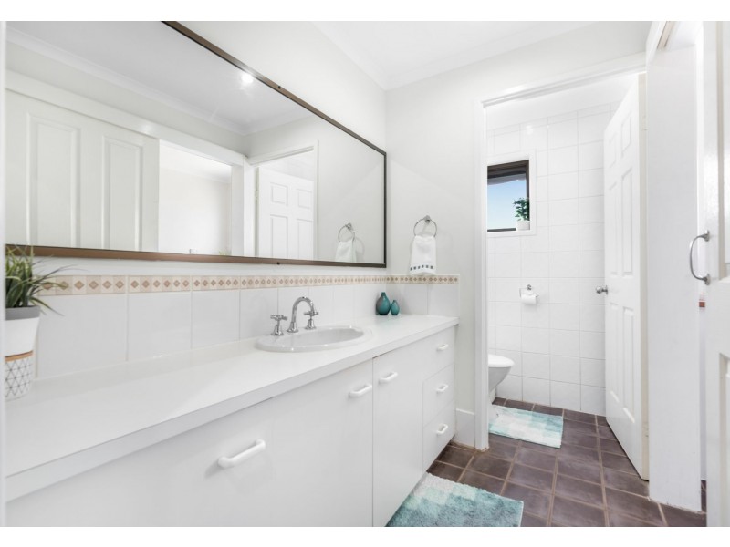 10 Billan Street, Carina QLD 4152