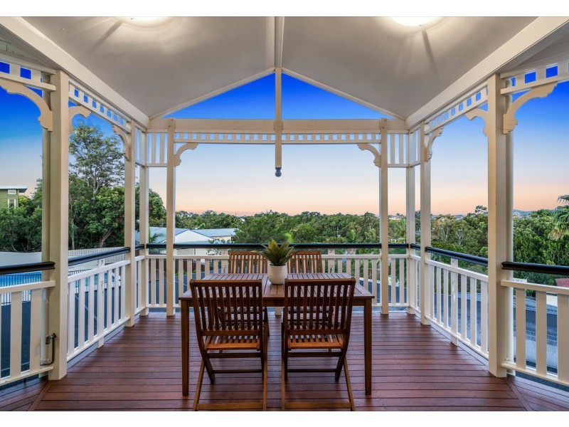 15 Rembrandt Street, Carina QLD 4152