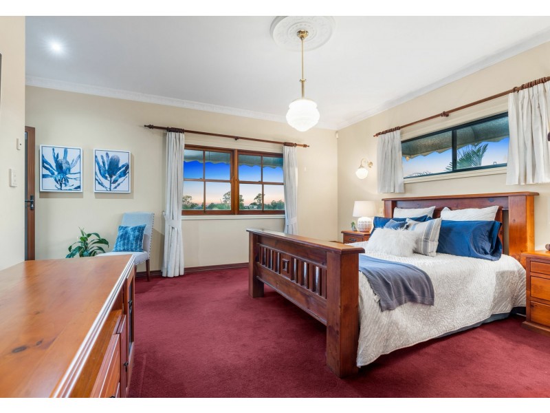 15 Rembrandt Street, Carina QLD 4152