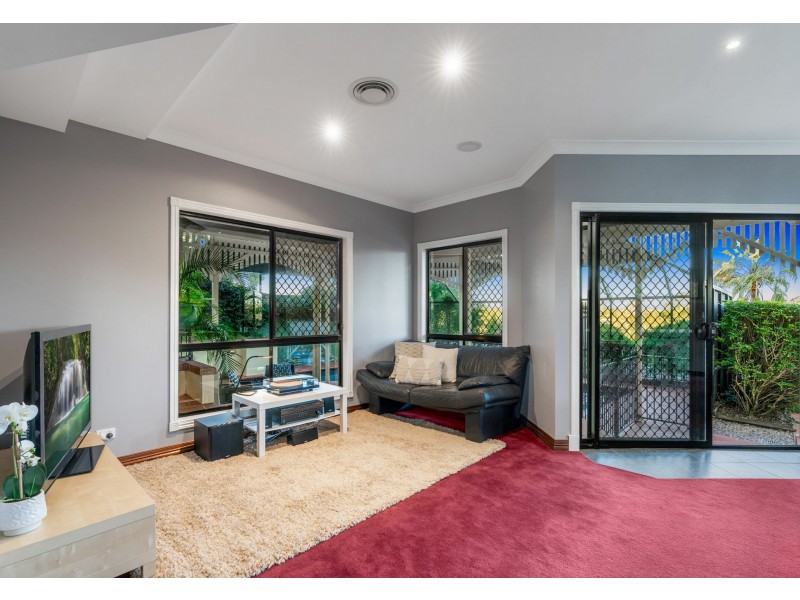 15 Rembrandt Street, Carina QLD 4152