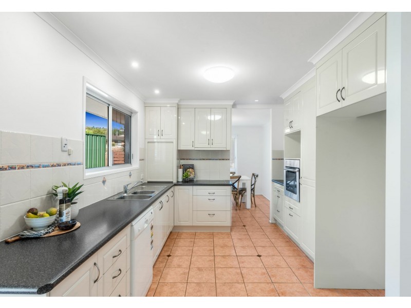 12 Jendi Court, Springwood QLD 4127