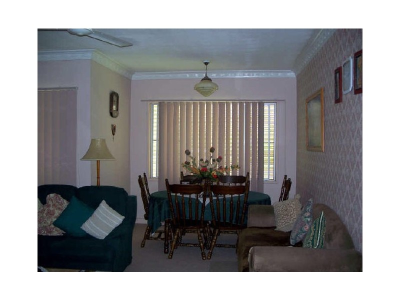 390 Richmond Road, Cannon Hill QLD 4170