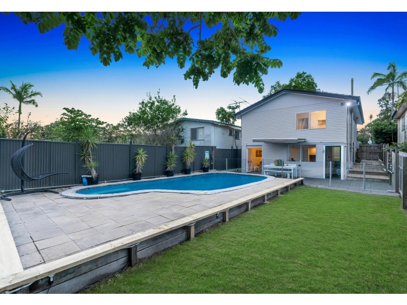 15 Edge Street, Murarrie QLD 4172