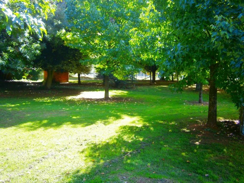 4 Main Road, Stanley VIC 3747