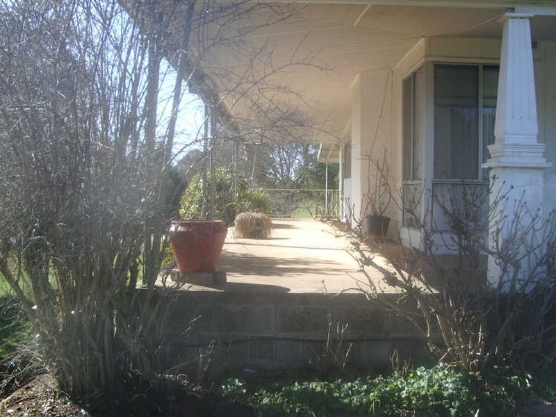 4 Sinclair Lane, Stanley VIC 3747