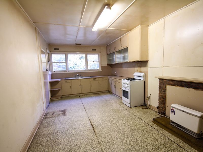 21 Main Road, Stanley VIC 3747