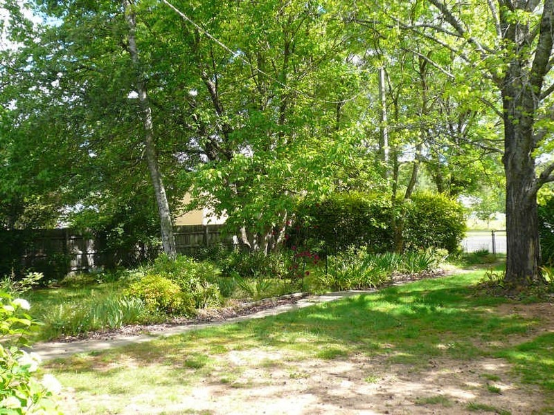 10 Beechworth Stanley Road, Stanley VIC 3747