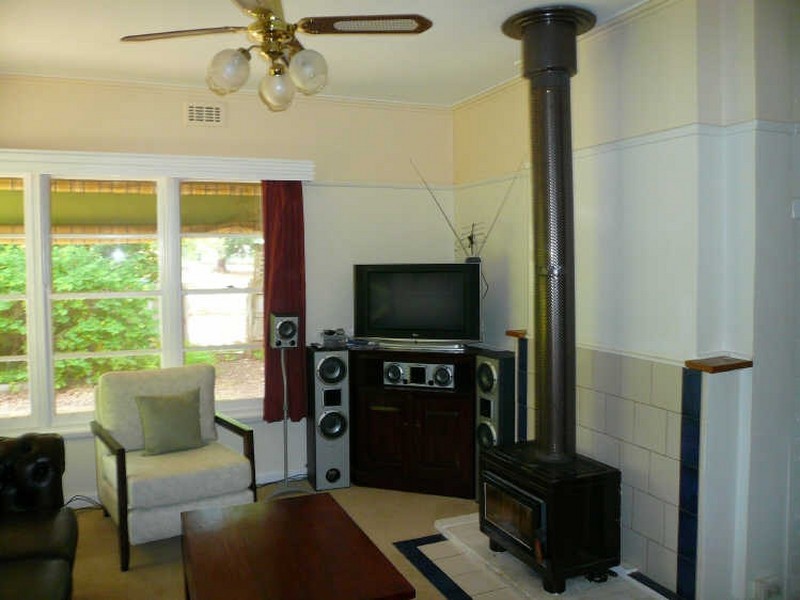 10 Beechworth Stanley Road, Stanley VIC 3747