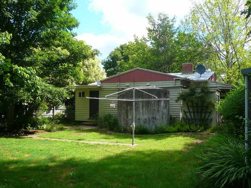 10 Beechworth Stanley Road, Stanley VIC 3747