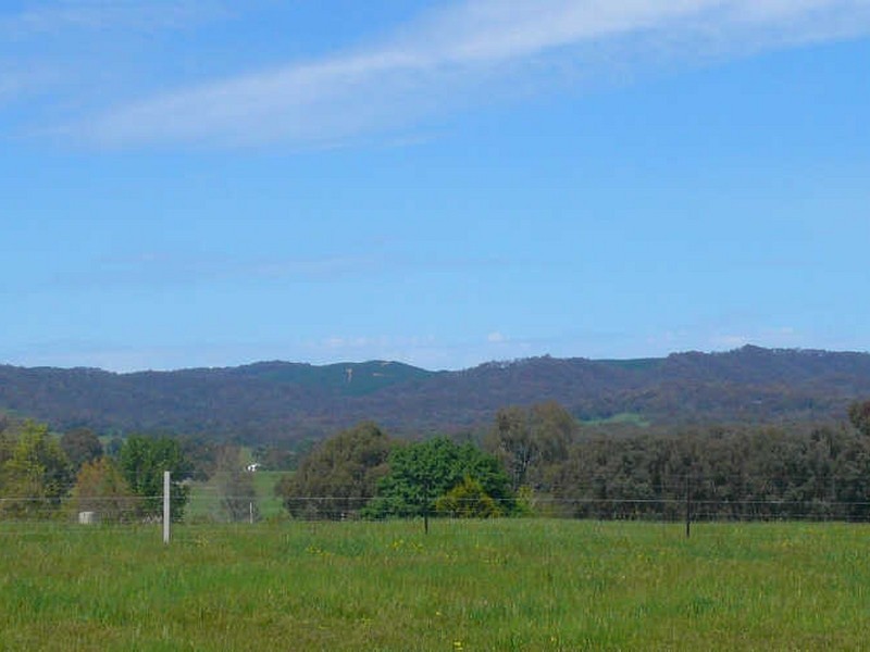 Edmondson Lane, Wooragee VIC 3747