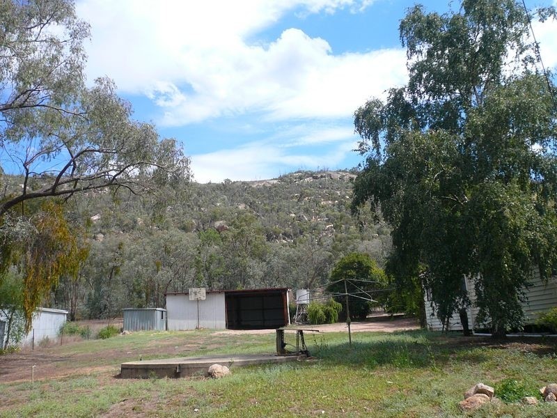 175 Yeddonba Road, Chiltern VIC 3683