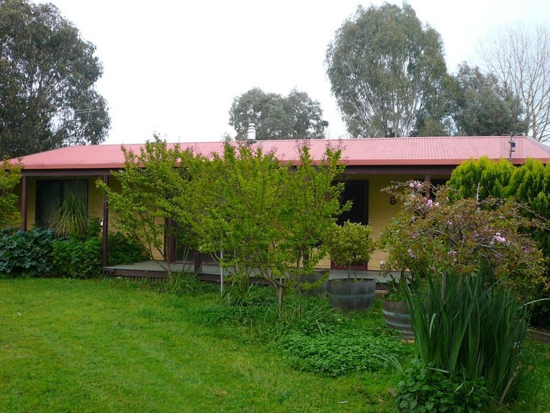 37 Epsom Road, Chiltern VIC 3683