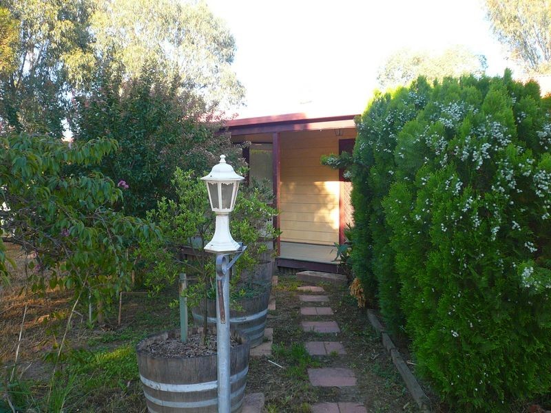 37 Epsom Road, Chiltern VIC 3683