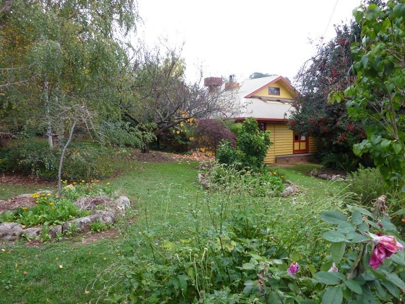 98 Mt Stanley Rd, Stanley VIC 3747