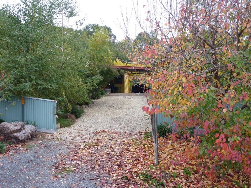 98 Mt Stanley Rd, Stanley VIC 3747