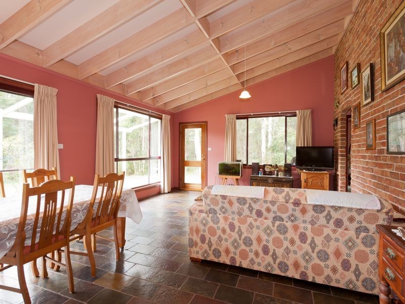 5 Eucalypt Close, Old Bar NSW 2430