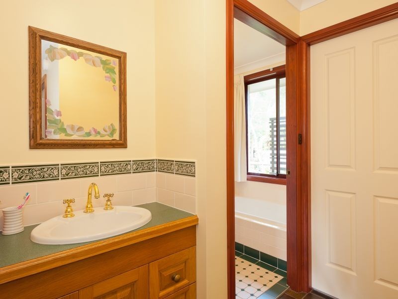 5 Eucalypt Close, Old Bar NSW 2430