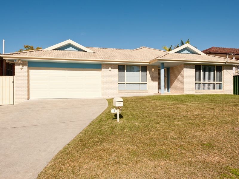 12 Pettitt Avenue, Taree NSW 2430