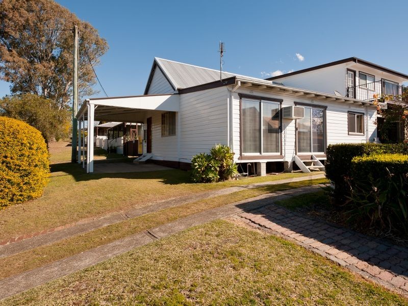 8 Manchester Street, Tinonee NSW 2430