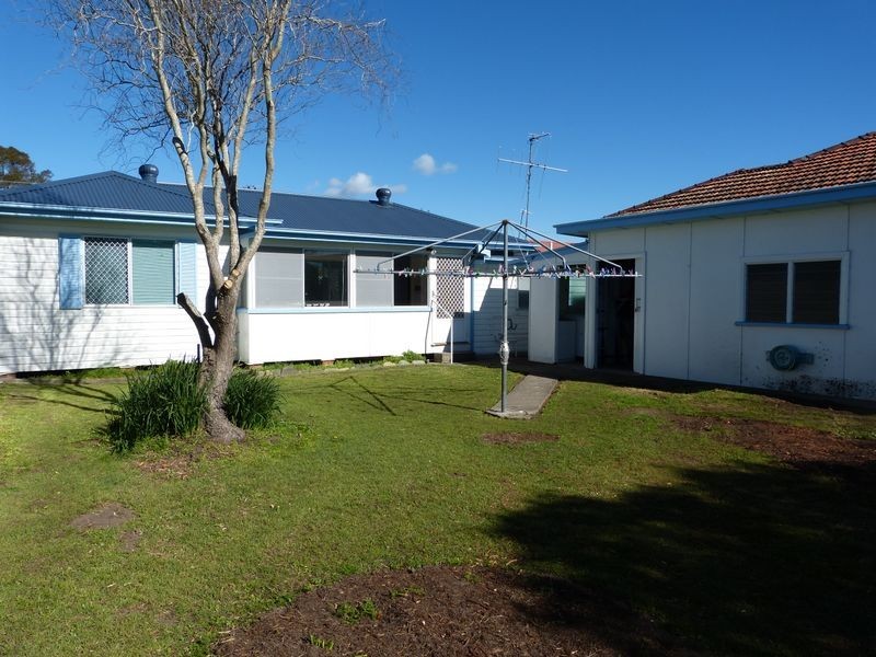 19 Railway Parade, Taree NSW 2430