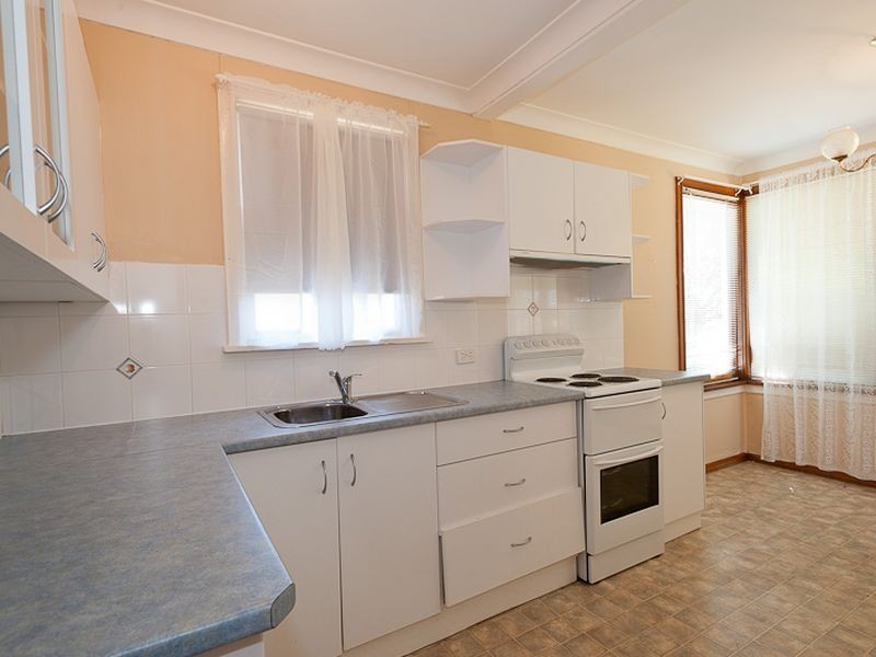 24 Ronald Road, Taree NSW 2430