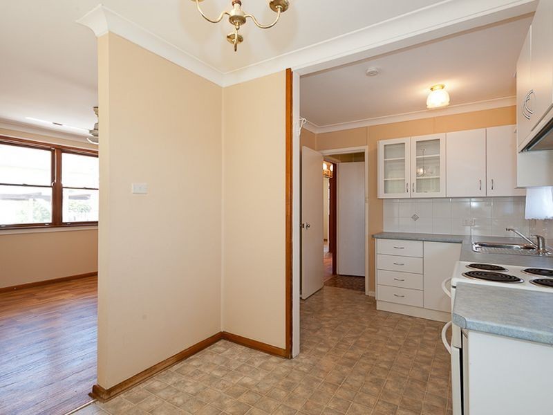 24 Ronald Road, Taree NSW 2430