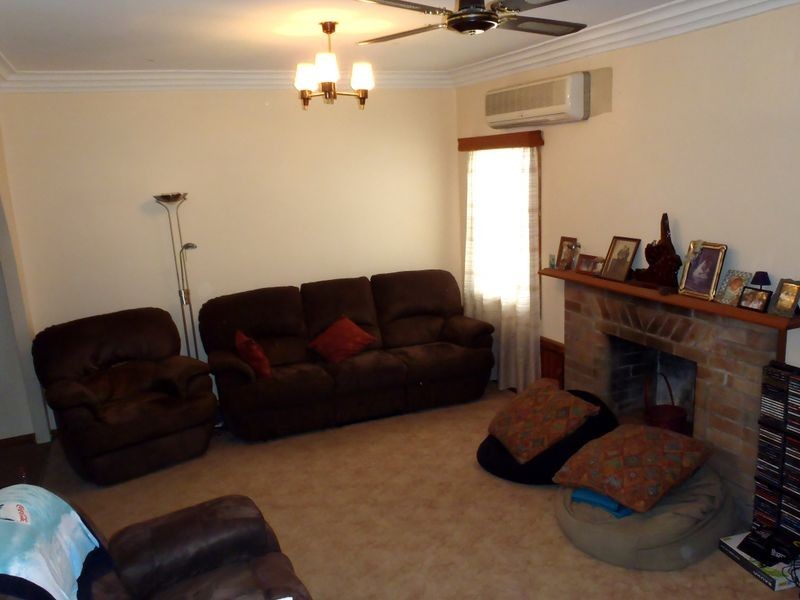 15 Railway Parade, Taree NSW 2430