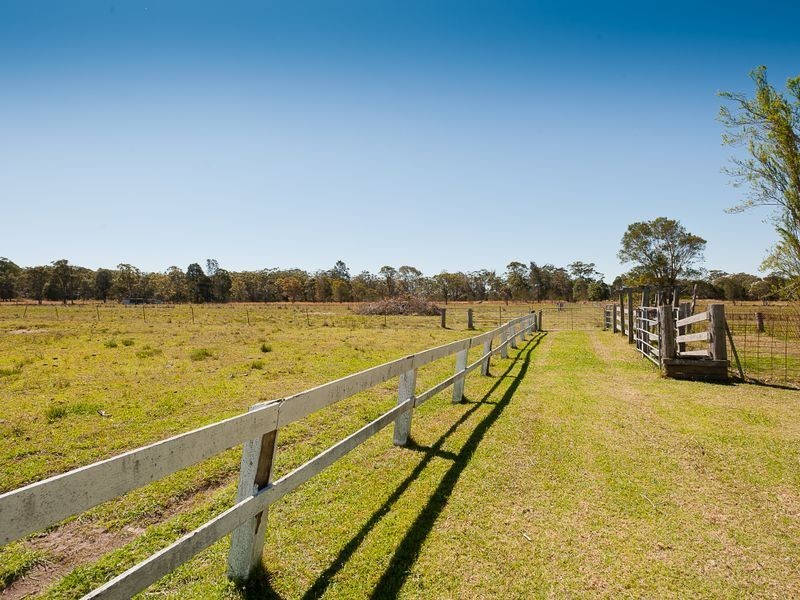 19 Harrogate Lane, Old Bar NSW 2430