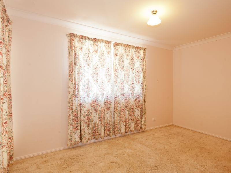 19 Harrogate Lane, Old Bar NSW 2430