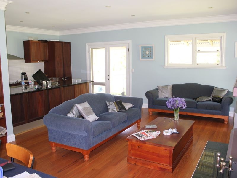 8 Peppermint Close, Old Bar NSW 2430