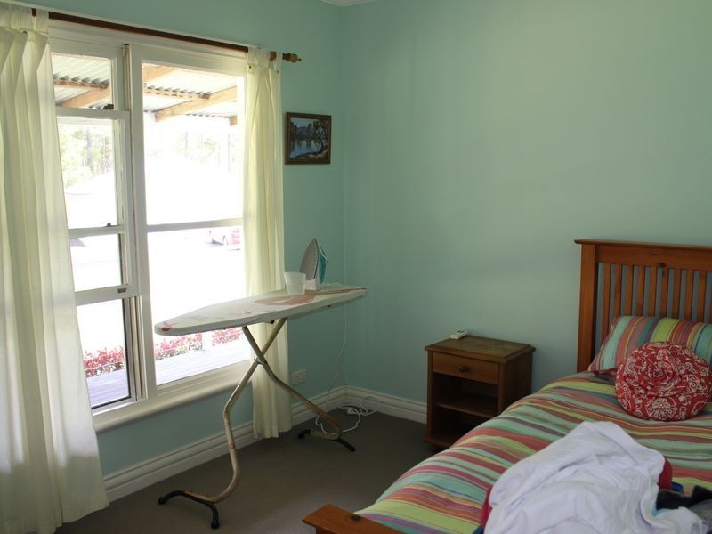 8 Peppermint Close, Old Bar NSW 2430