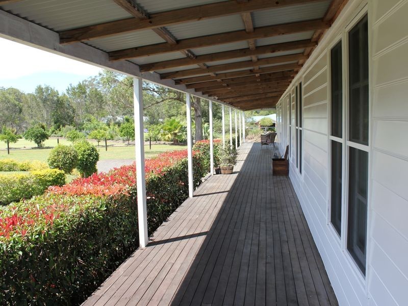 8 Peppermint Close, Old Bar NSW 2430