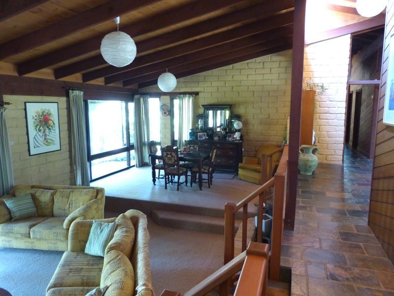 20 Kiwarrak Drive, Rainbow Flat NSW 2430